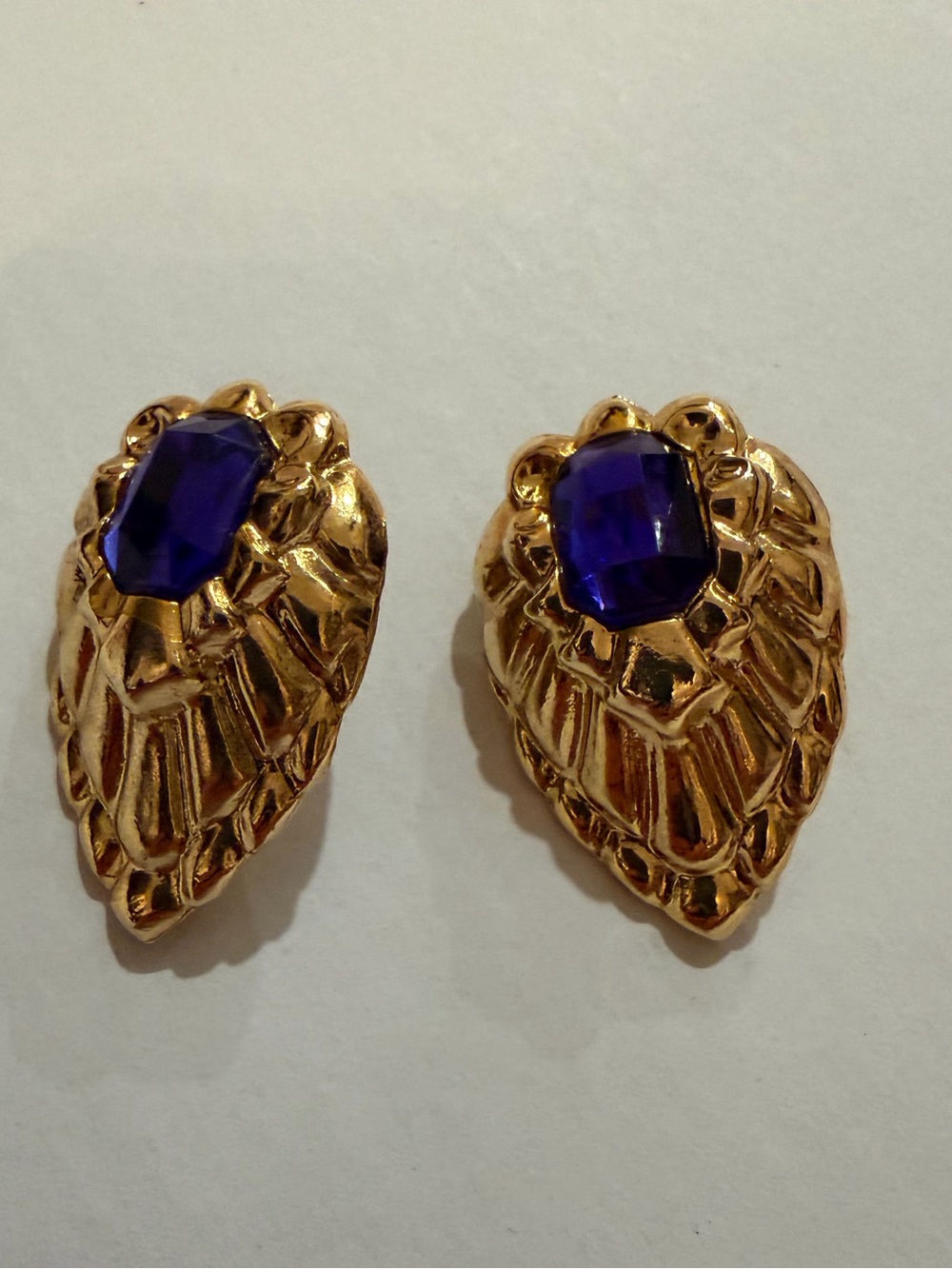 Vintage M. Lent pierced statement earrings. - Picture 3 of 7